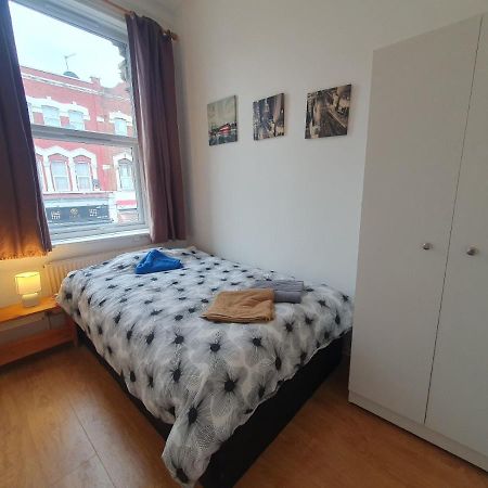 63B Willesden Lane Two Bed Apartment Londra Esterno foto