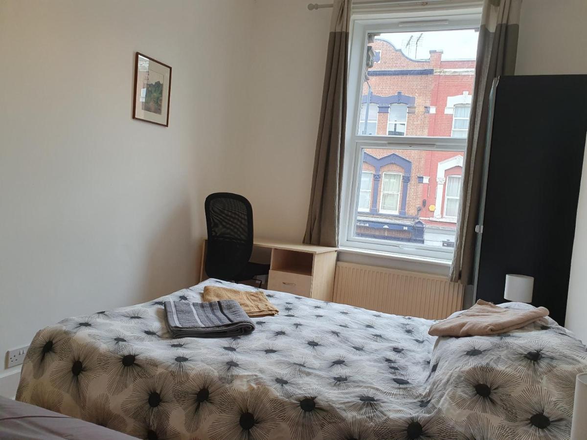 63B Willesden Lane Two Bed Apartment Londra Esterno foto