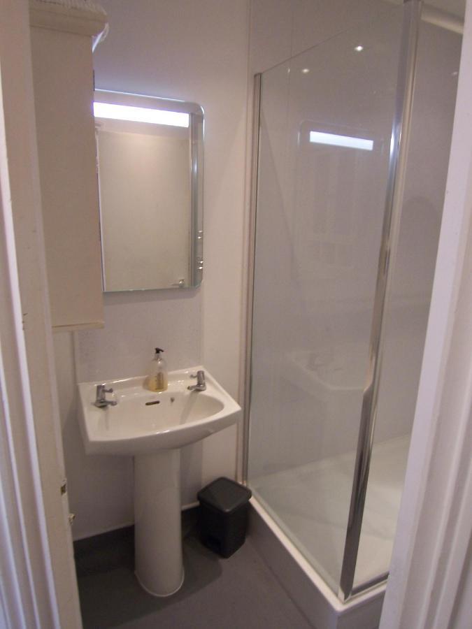 63B Willesden Lane Two Bed Apartment Londra Esterno foto