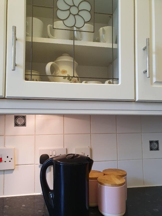 63B Willesden Lane Two Bed Apartment Londra Esterno foto